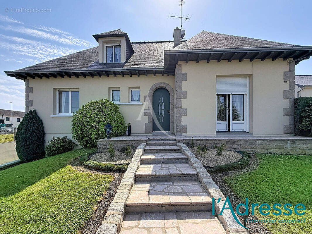 Maison à MAYENNE