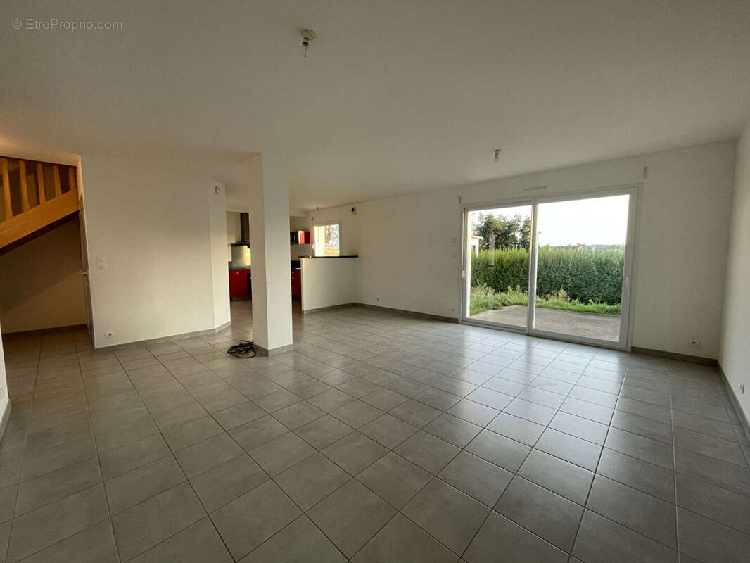 Maison à LE RELECQ-KERHUON