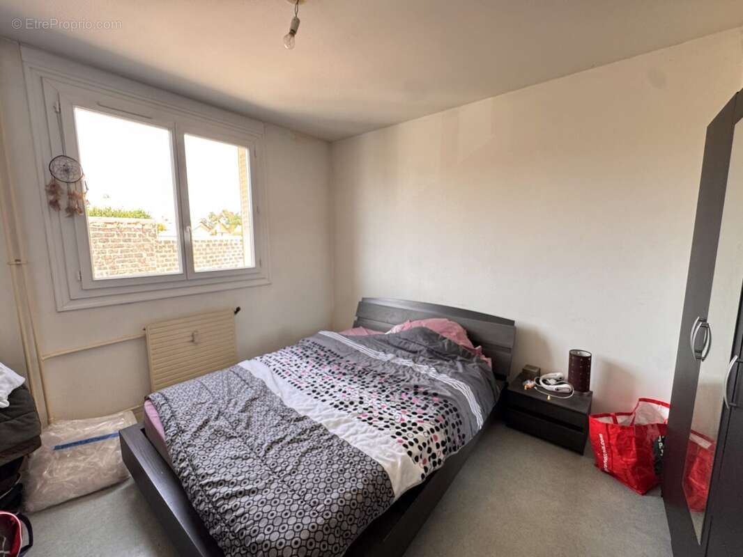 Appartement à LE COTEAU