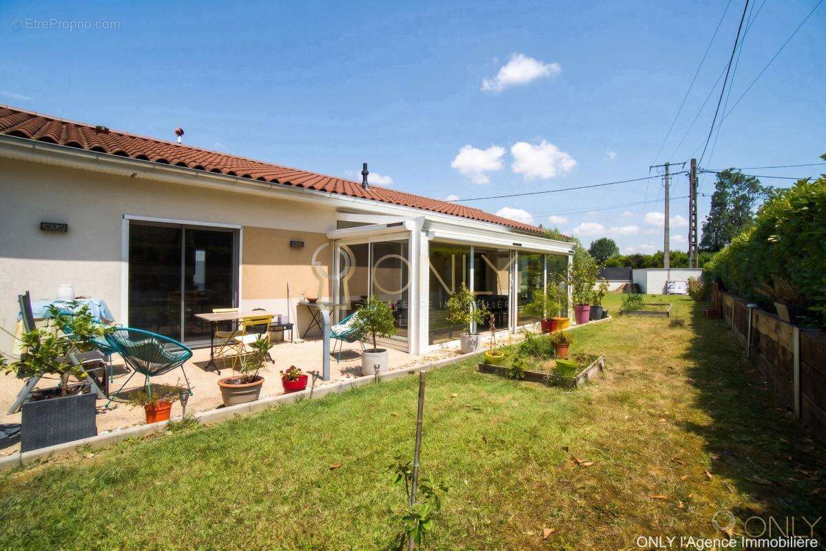 Sulignat - Maison Mitoyenne de plain-pied 110 m² à vendre - photo 4