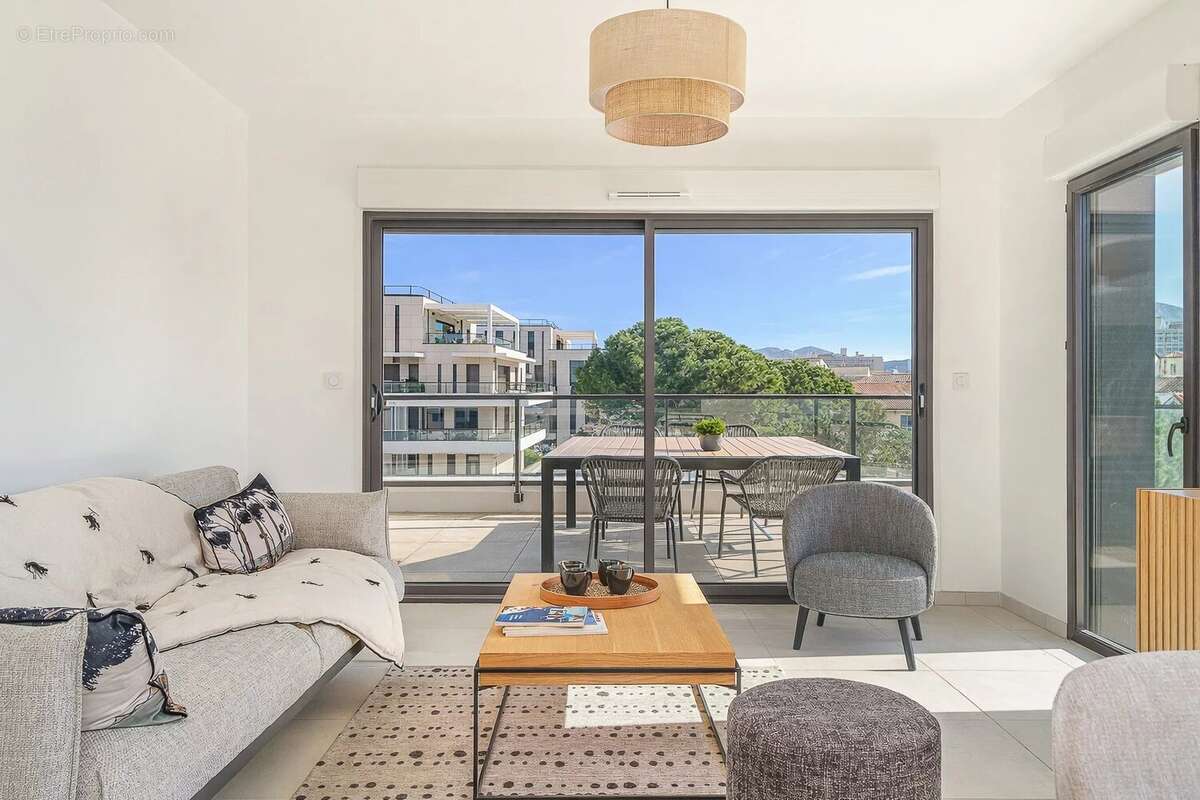 Appartement à MARSEILLE-8E