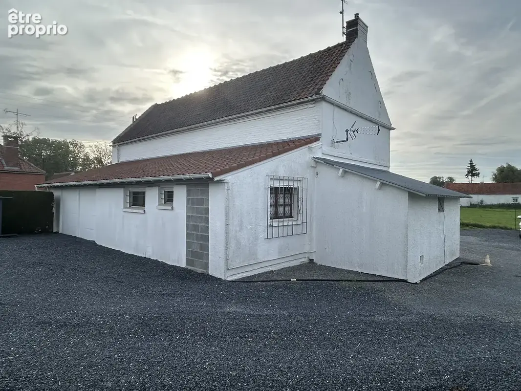 Longère individuelle développant 130m2 environ à rénover bâtie sur une parcelle de 1808m2. - photo 16