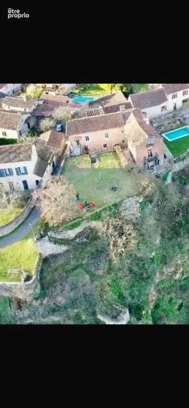 Maison en pierres entièrement rénovée dans village historique - photo 19