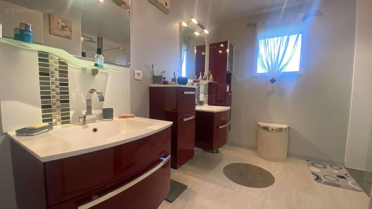 Maison à LE BOIS-ROBERT