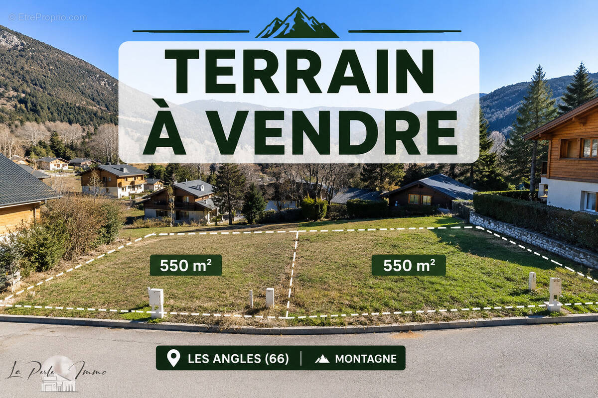Terrain à LES ANGLES