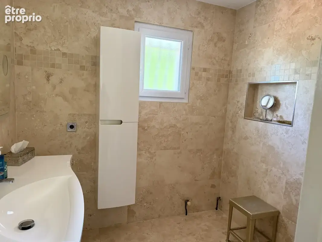 SAINT-GENEST LERPT Maison de 2004 avec piscine 450.000€ - photo 19