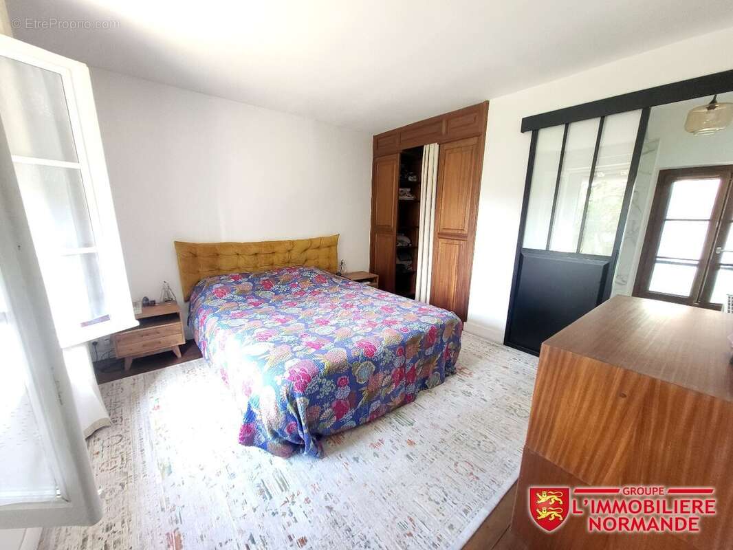 Maison à LIMETZ-VILLEZ