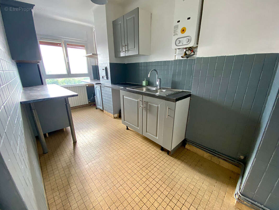 Appartement à SARTROUVILLE