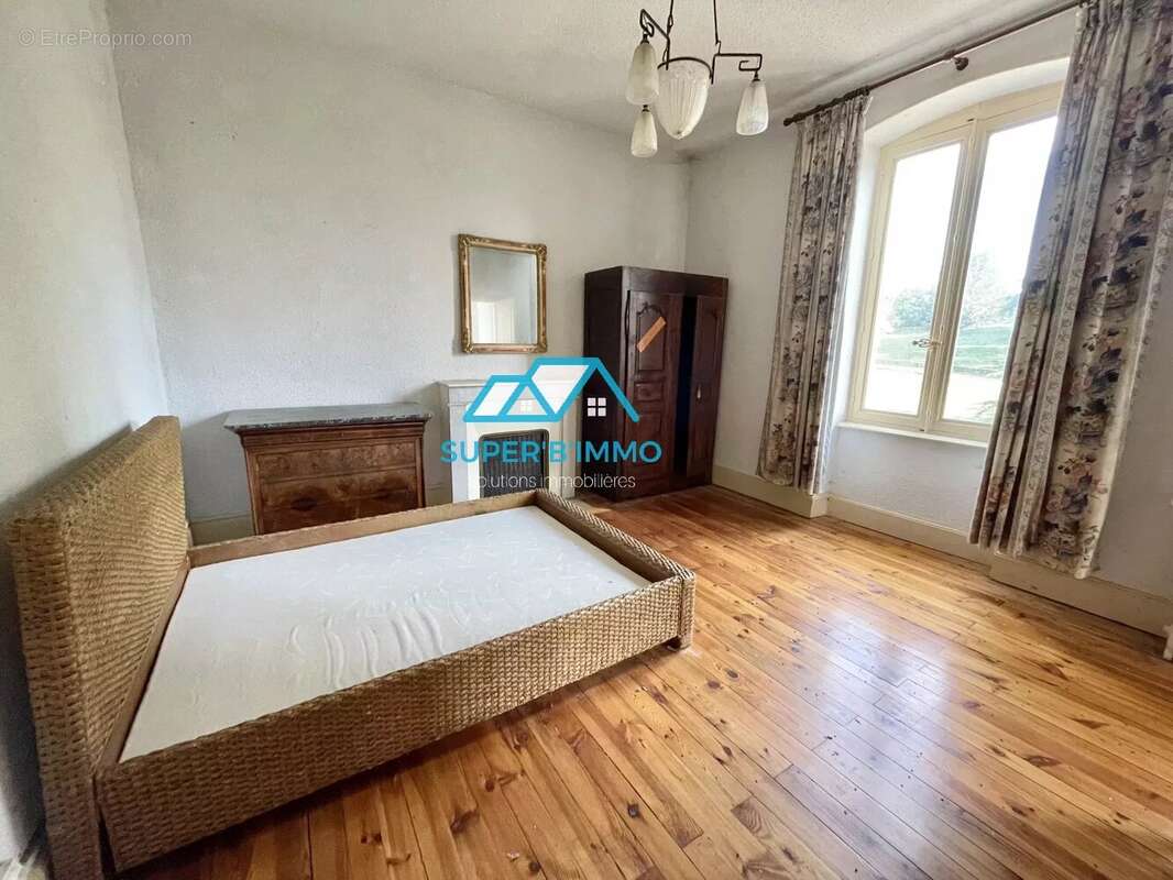 Maison à PAULHAGUET