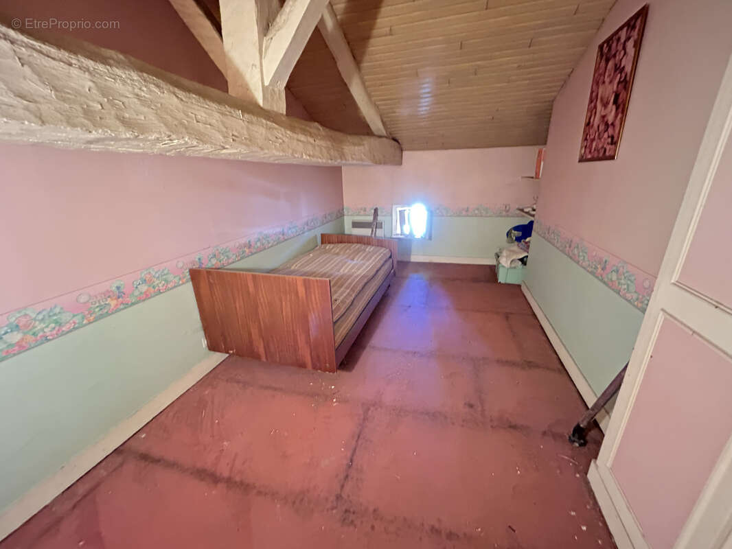 Maison à CHASSENEUIL-SUR-BONNIEURE