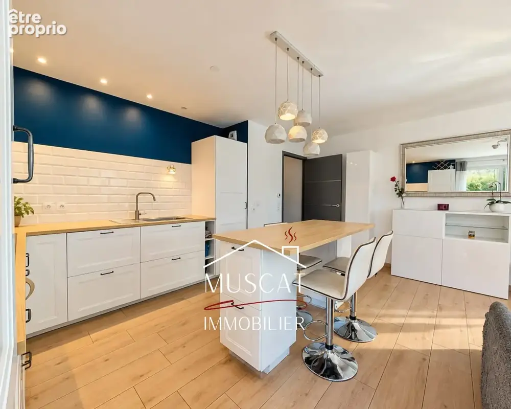 LA VERPILLIERE - Appartement Type 3 - 71.45m2 - Jardin - Garage - Cellier - photo 3