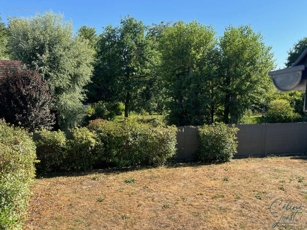 EXCLUSIF ! Situation calme pour cette maison de 2016, d'env. 116 m2 sur 4,55 ares - photo 2