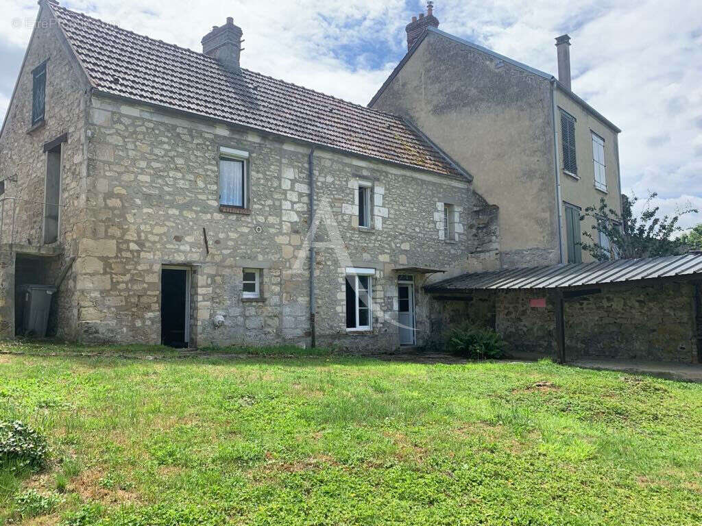 Maison à LA FERTE-MILON
