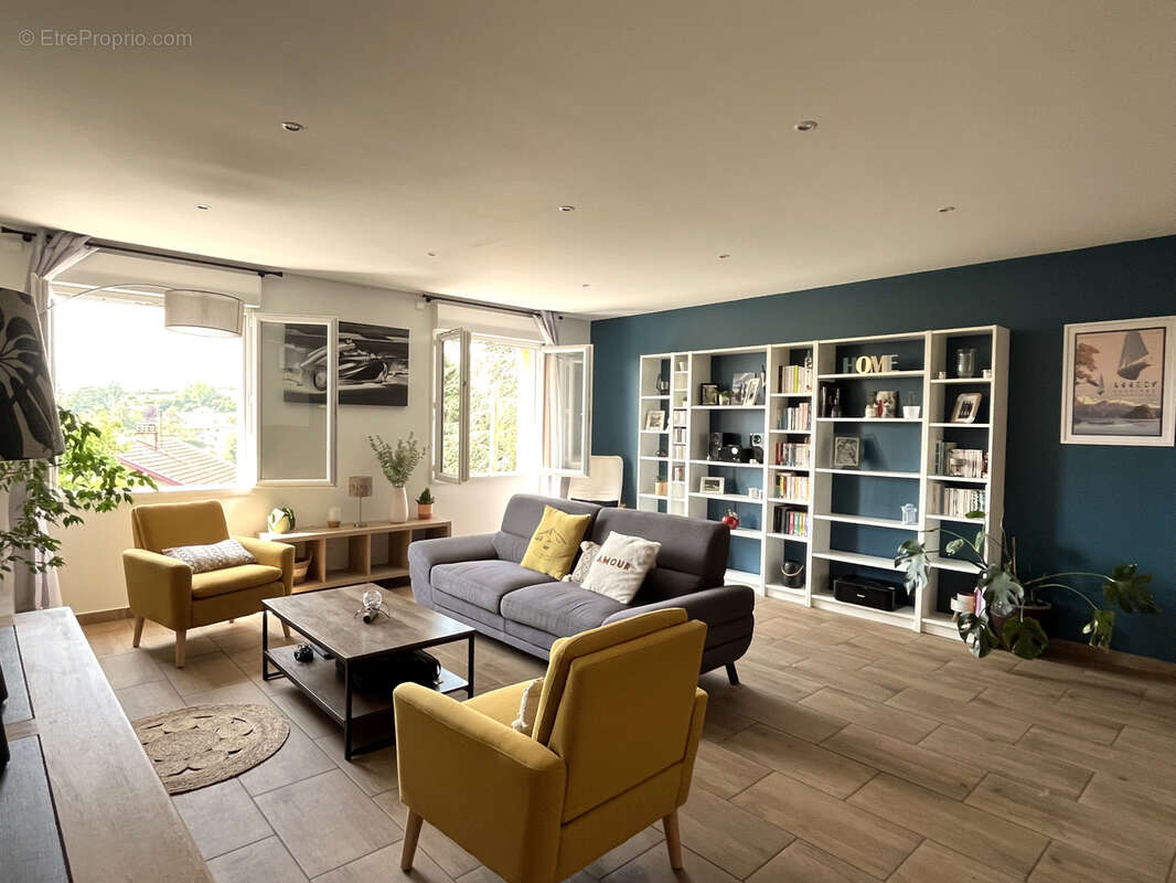 Appartement à LE BOIS-D'OINGT