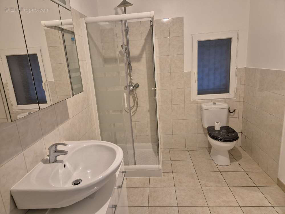 Maison 140 m² à Grazac  - photo 8