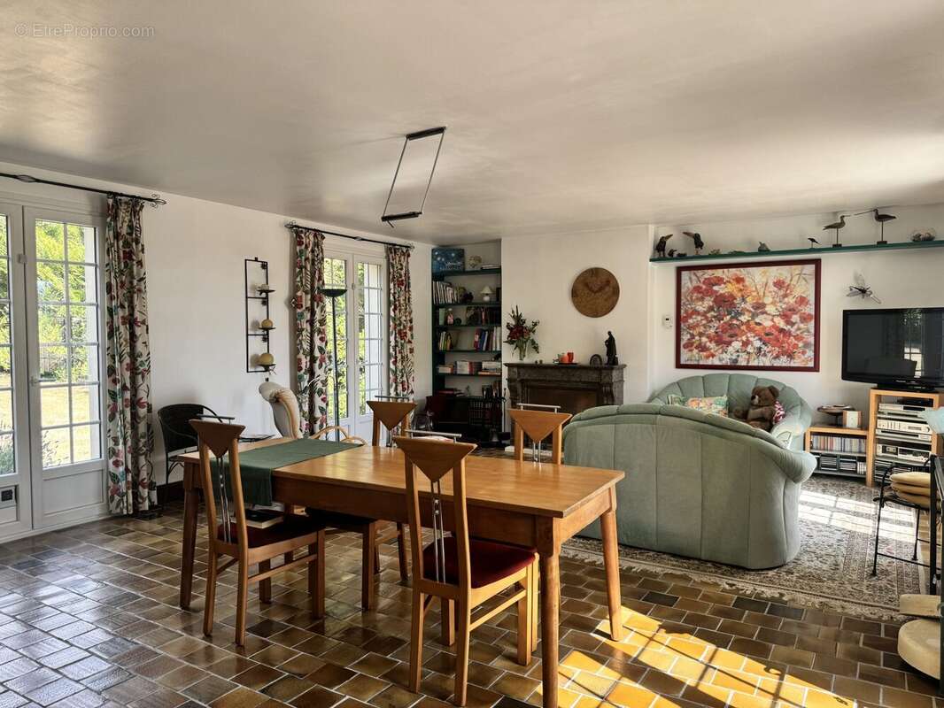 Maison 120 m² à Meursac  - photo 4