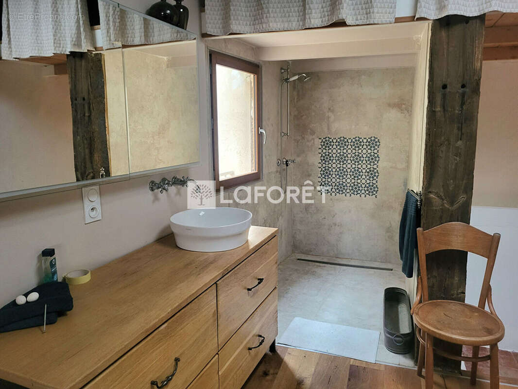 Maison à L&#039;ISLE-SUR-LA-SORGUE