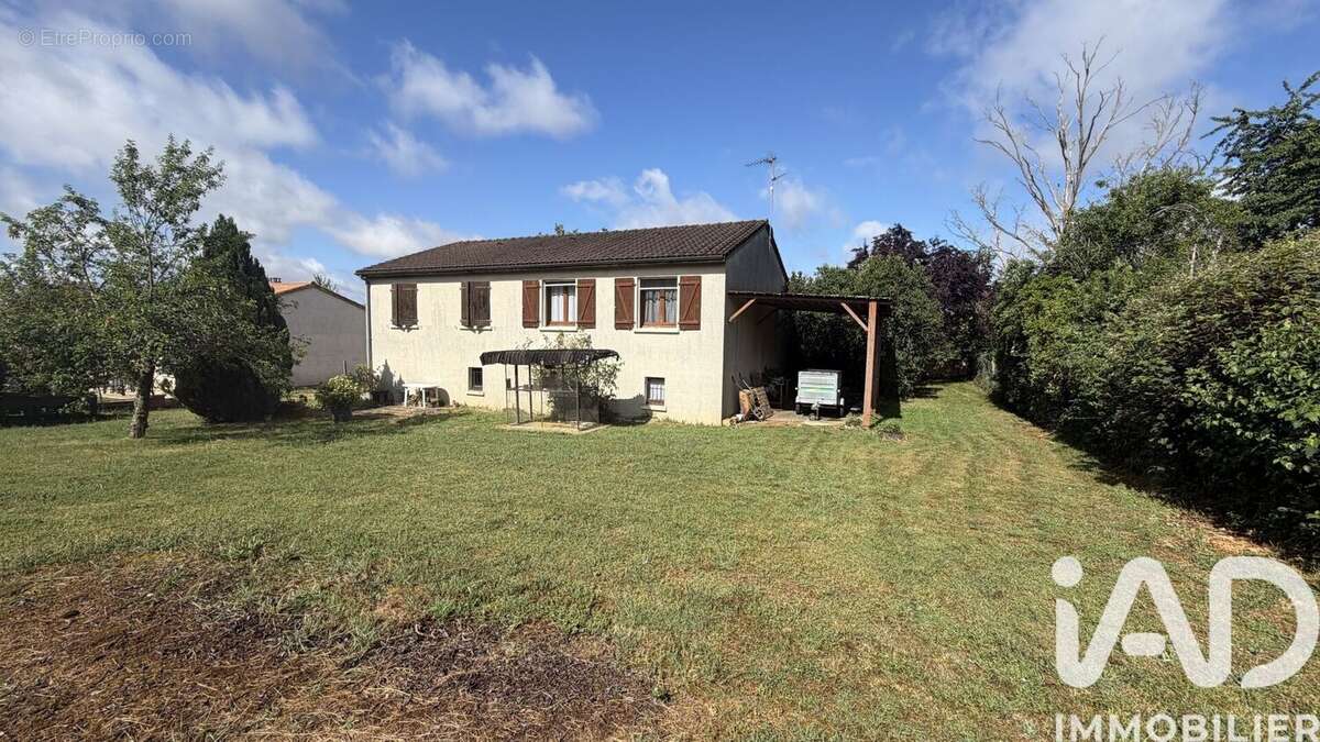 Photo 4 - Maison à ITEUIL