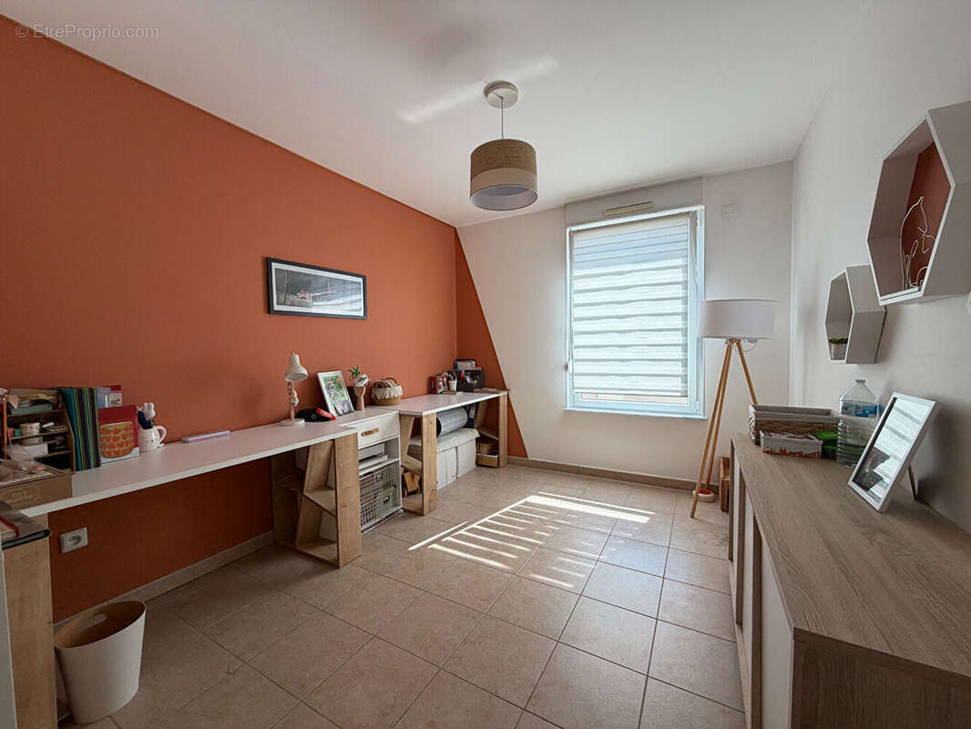 Appartement Apach F4 dans résidence de 2012 avec terrasse//garage/parking/cave - photo 8