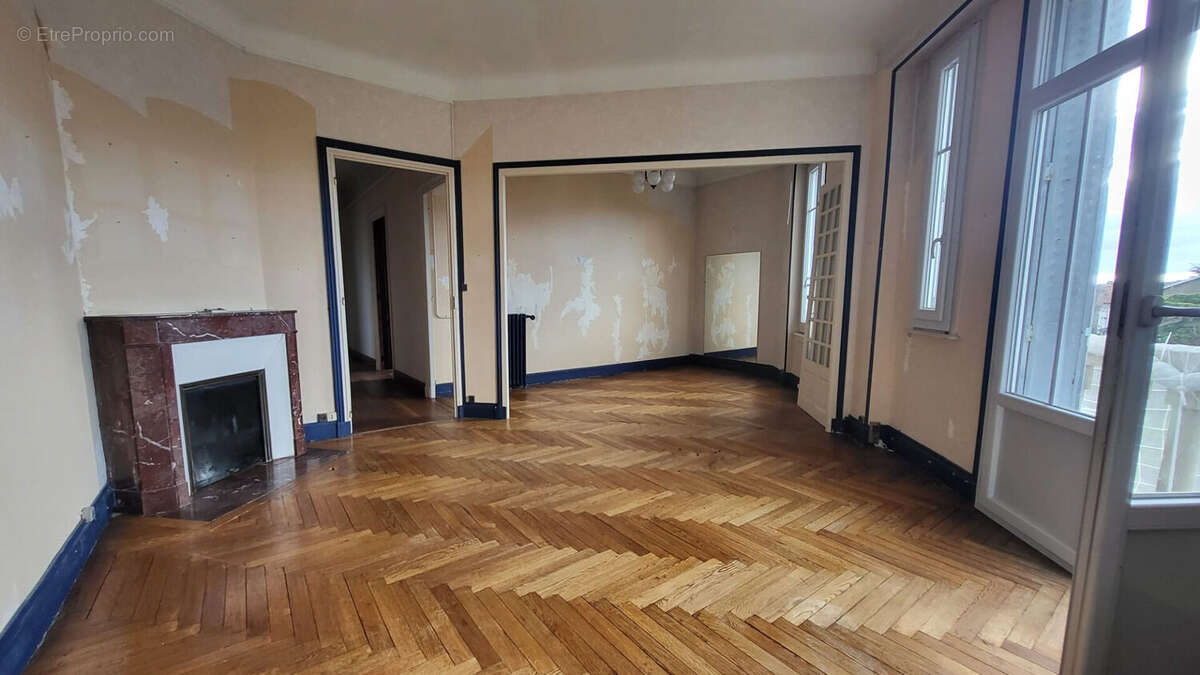 Appartement à CHAMALIERES