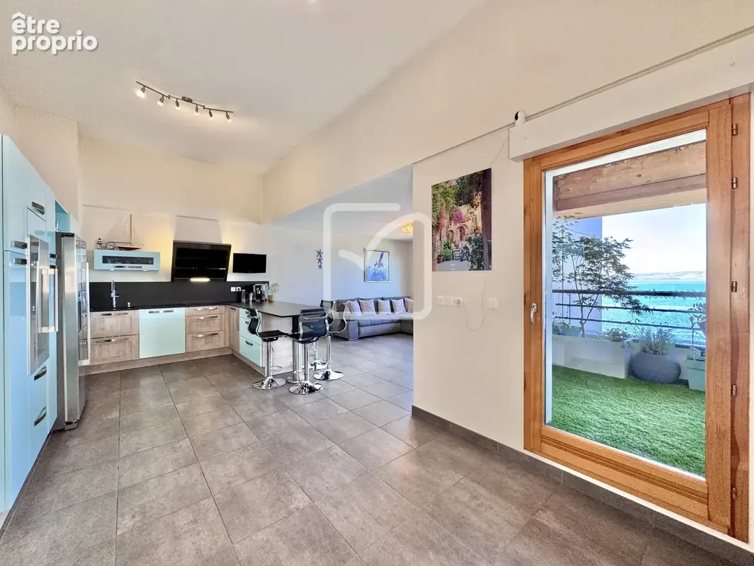 Appartement T4 de 90m2 pied dans l'eau - Amphion-Les-Bains - photo 7