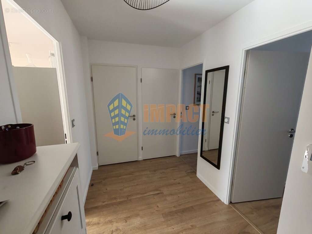 Appartement à HALLENNES-LEZ-HAUBOURDIN