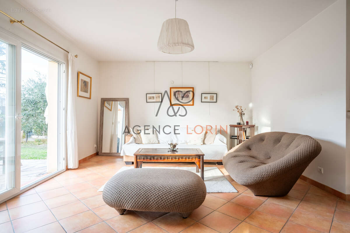 Maison à CARRIERES-SUR-SEINE