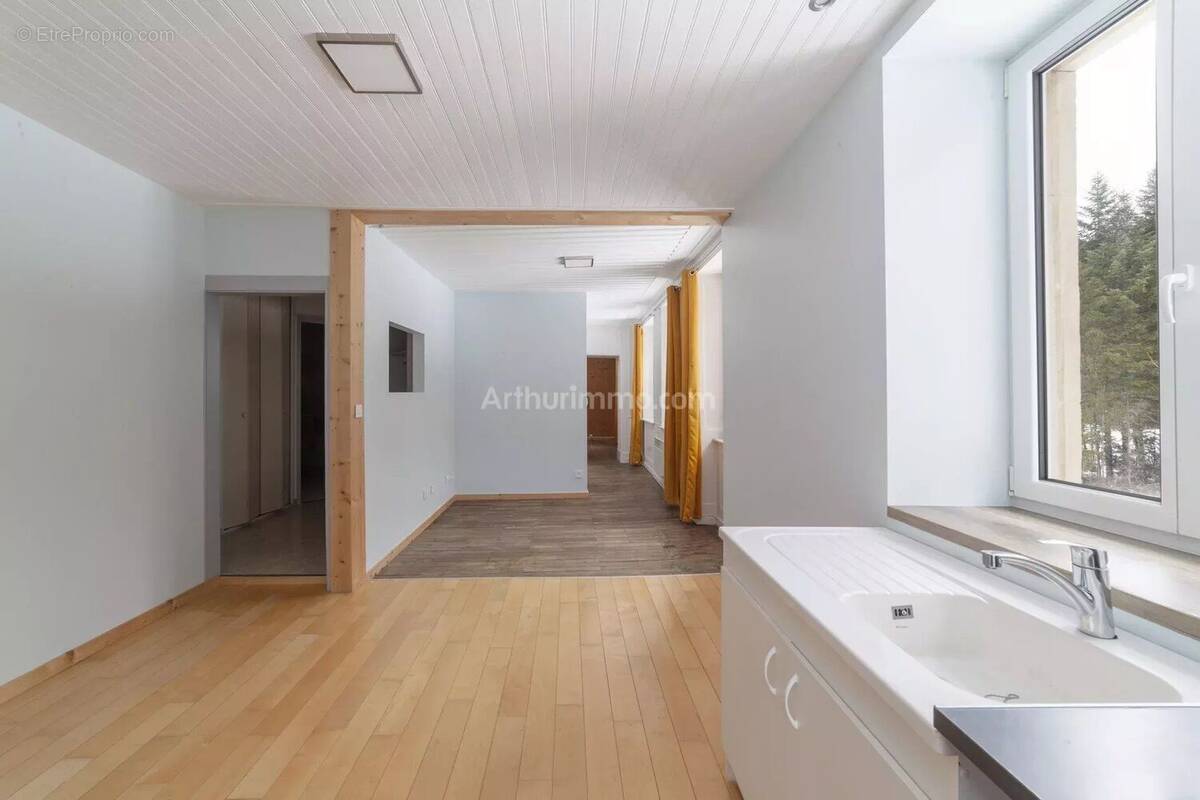 Appartement à MORTEAU