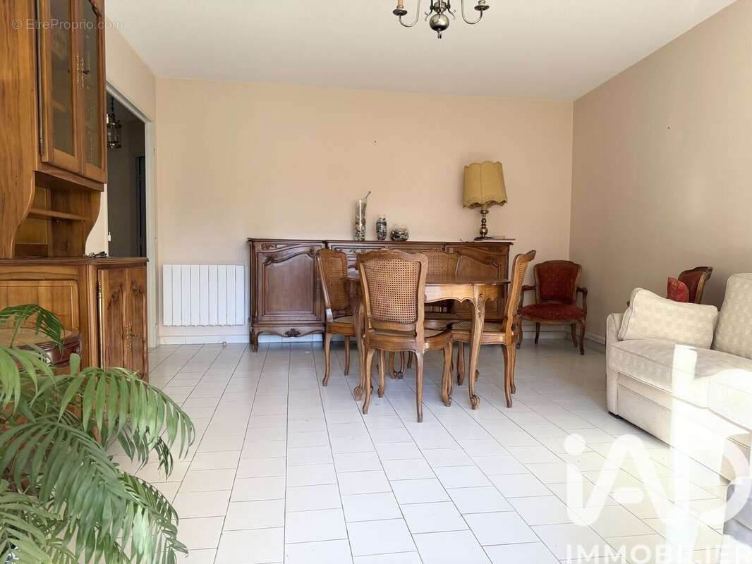 Photo 3 - Appartement à SALON-DE-PROVENCE