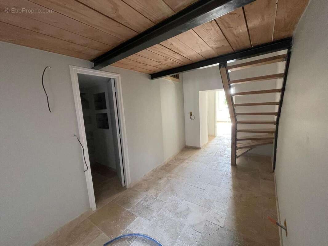 Photo 8 - Appartement à LE LUC