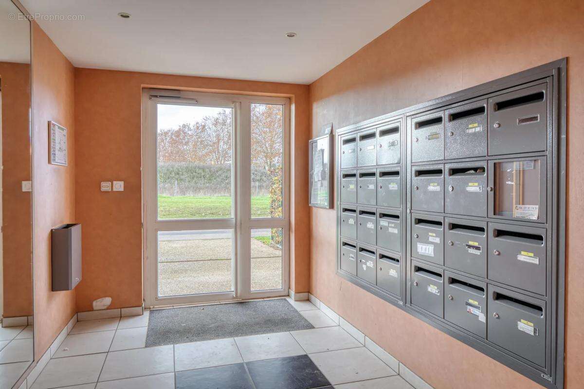 Appartement à VAL-DE-REUIL