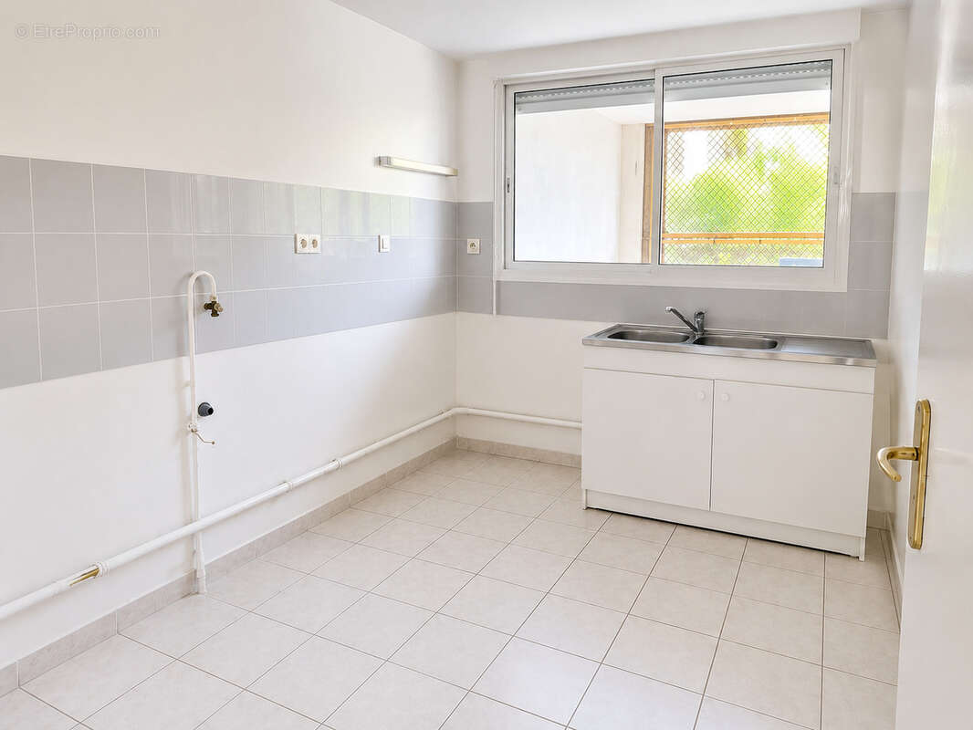 Montpellier- quartier rives du lez  appartement t3 - photo 3