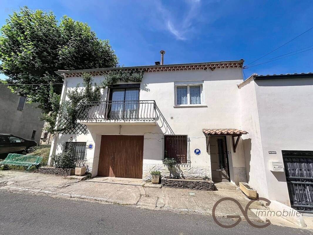 Maison à PRADES-SUR-VERNAZOBRE