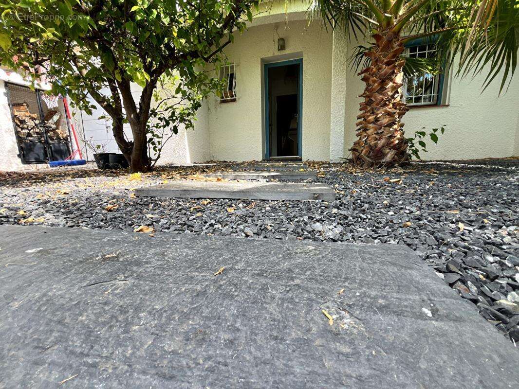 Magnifique maison en R+1 de 150 m² avec jardin deux faces sans vis-à-vis sans travaux - photo 18