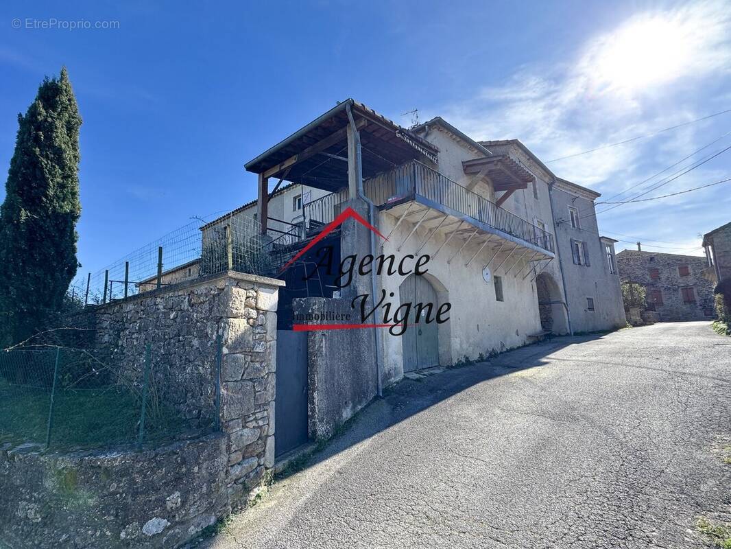 Maison à SAINT-PAUL-LE-JEUNE