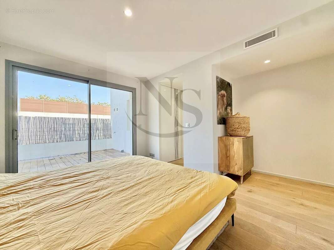Appartement à EGUILLES