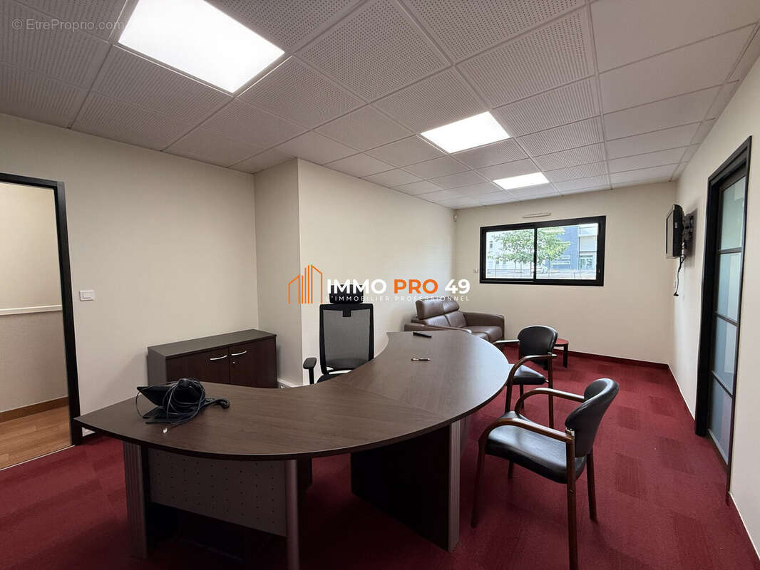 Commerce 767 m² à Haute-Goulaine  - photo 9