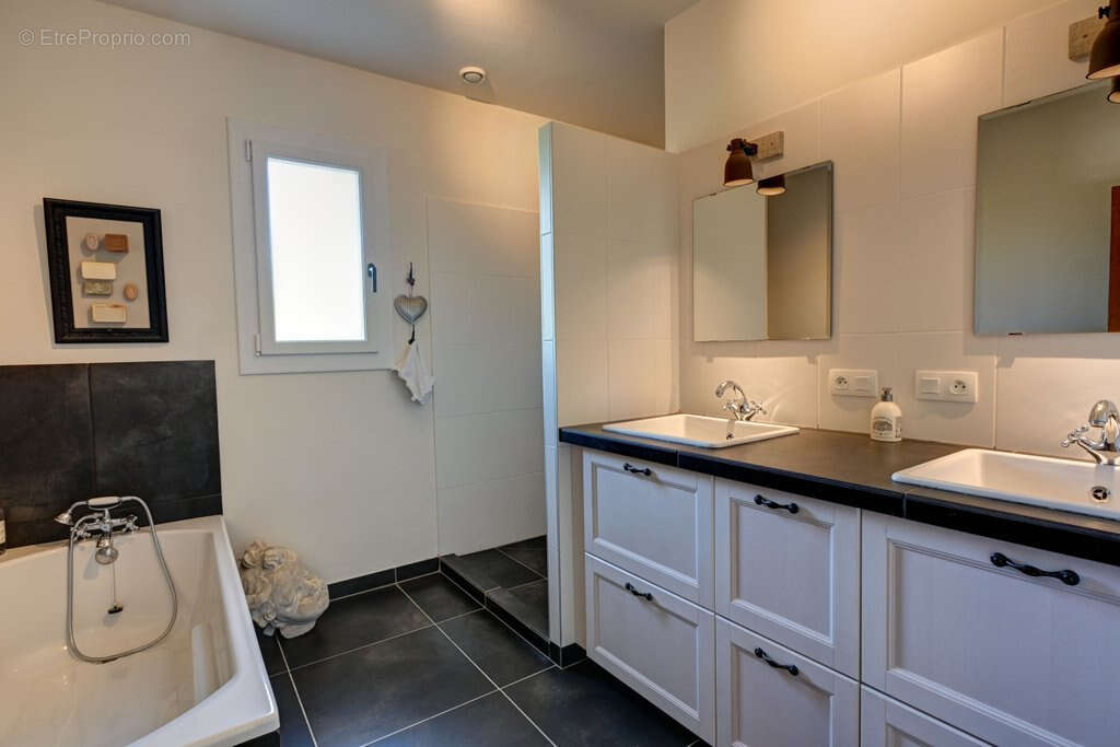 Maison à PINEL-HAUTERIVE