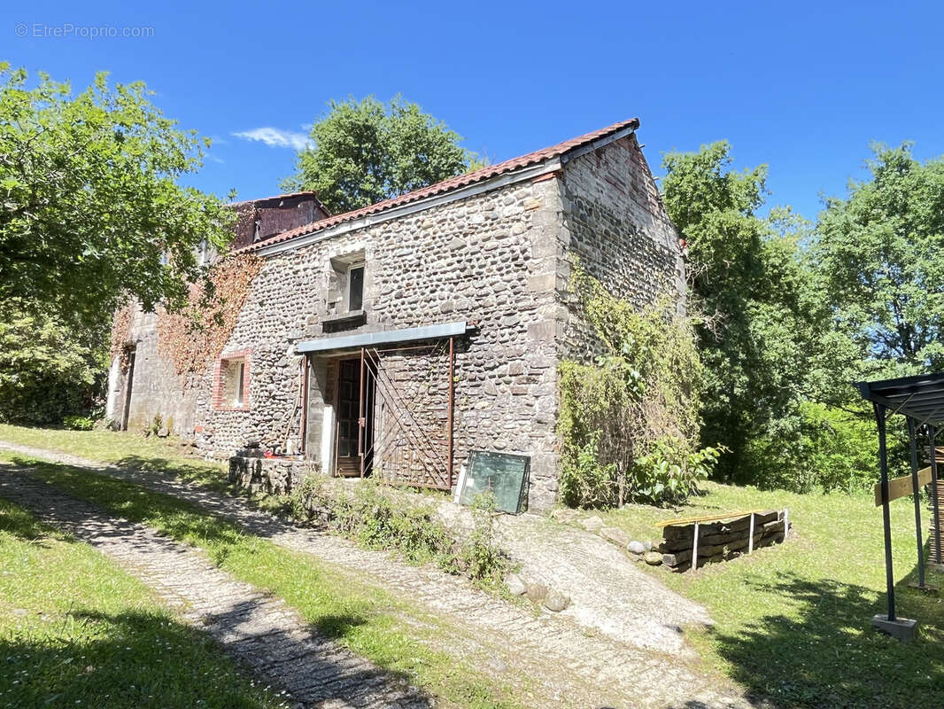 Maison à SAINT-PALAIS