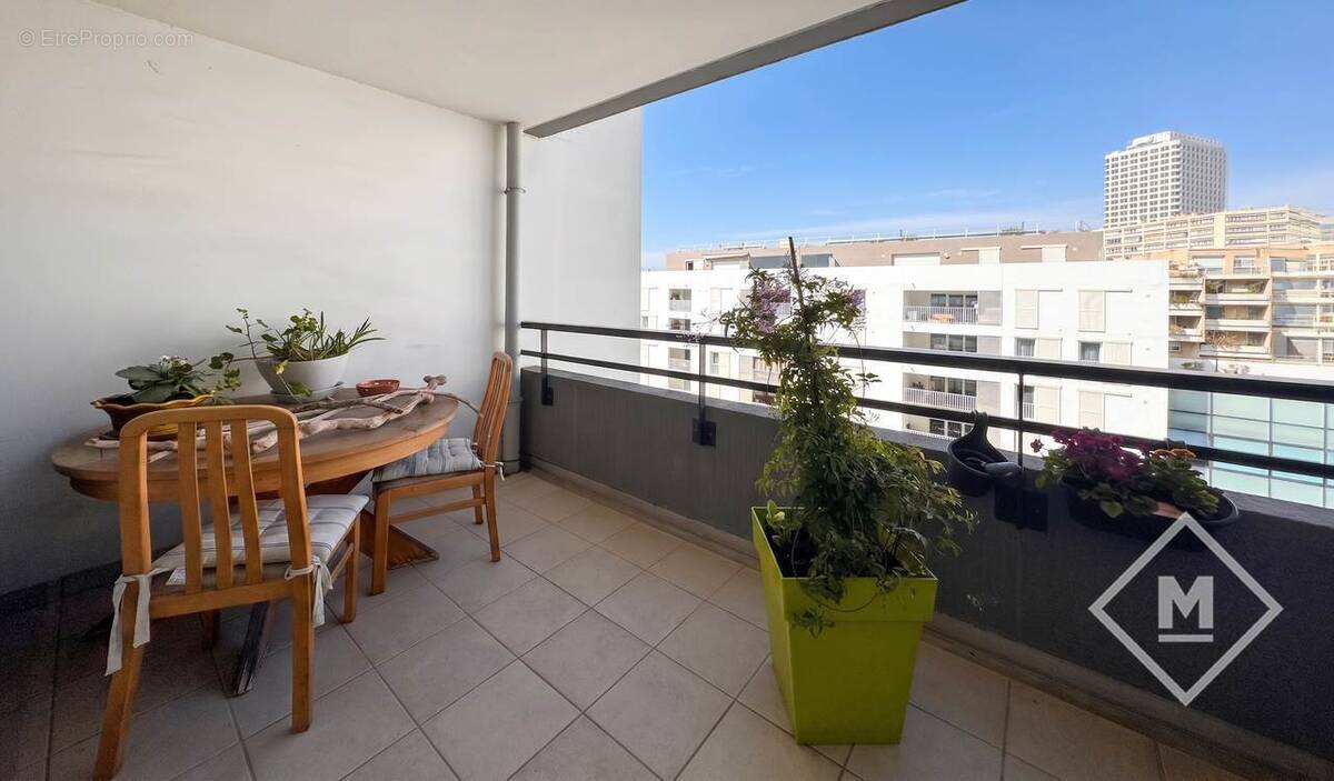 Appartement à MARSEILLE-8E