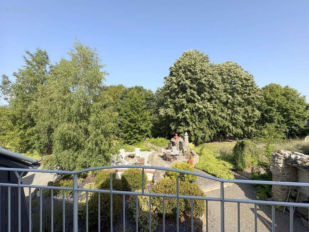 Maison 84 m² à Courtils  - photo 9