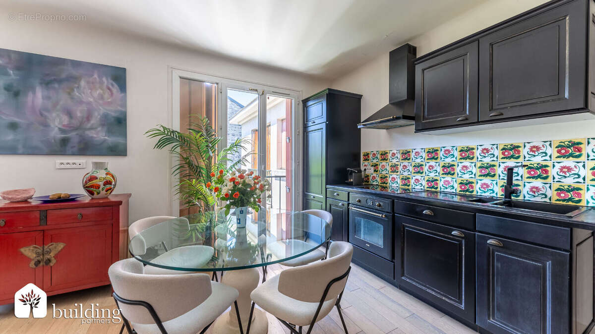 Dernier étage - 83.62m² - 3 chambres - balcon filant - photo 6