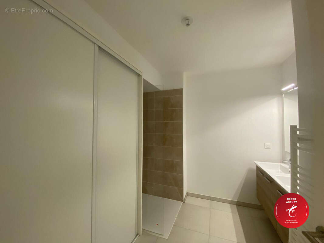Appartement 83 m² à Saint-Raphael  - photo 6