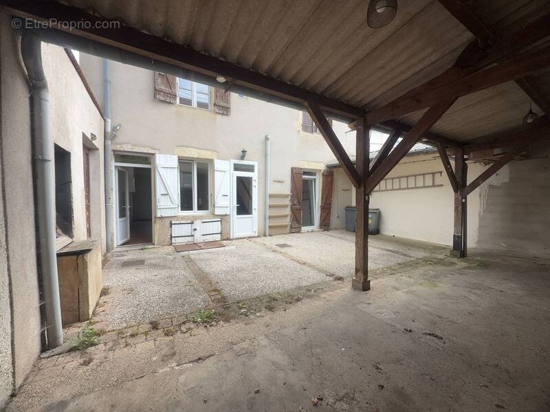 Maison à GRAY