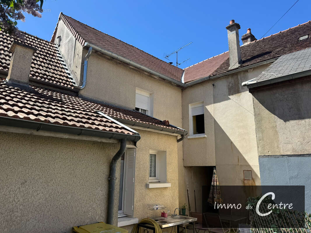 Maison à MONTMIRAIL