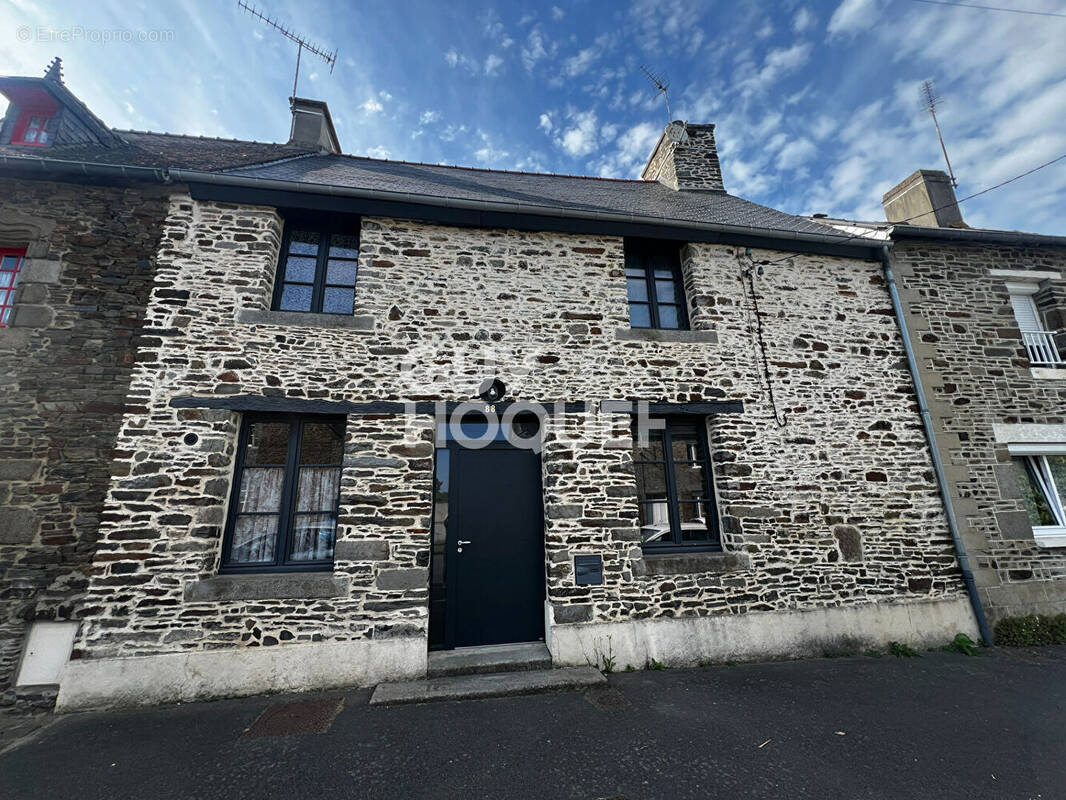 Maison à DOL-DE-BRETAGNE