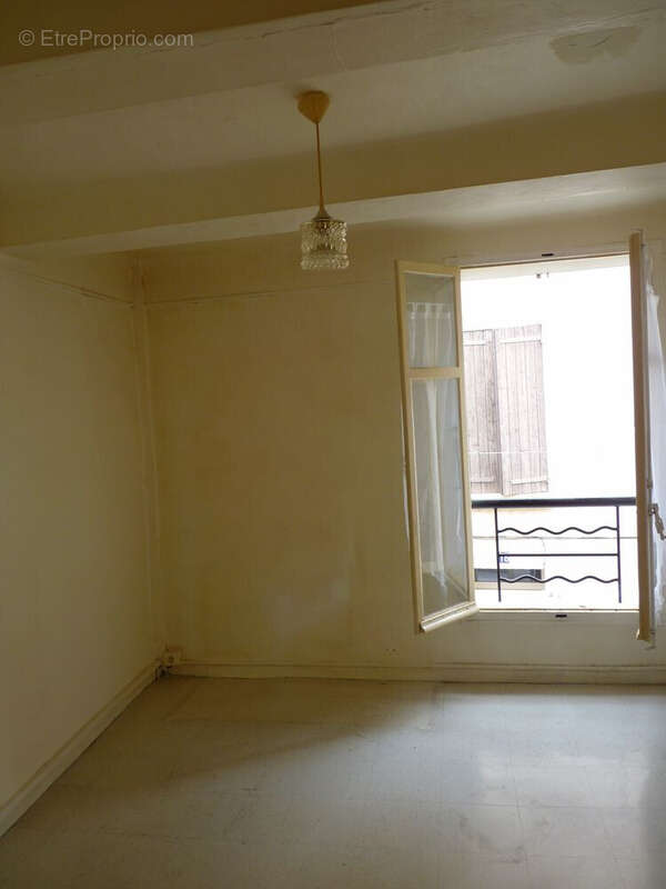 Maison à SAINTE-TULLE