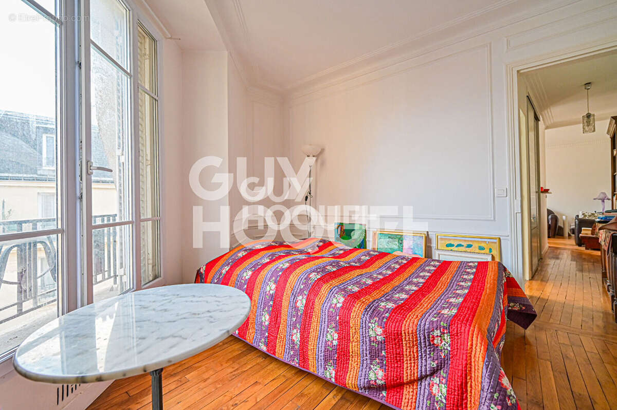 Appartement à PARIS-12E