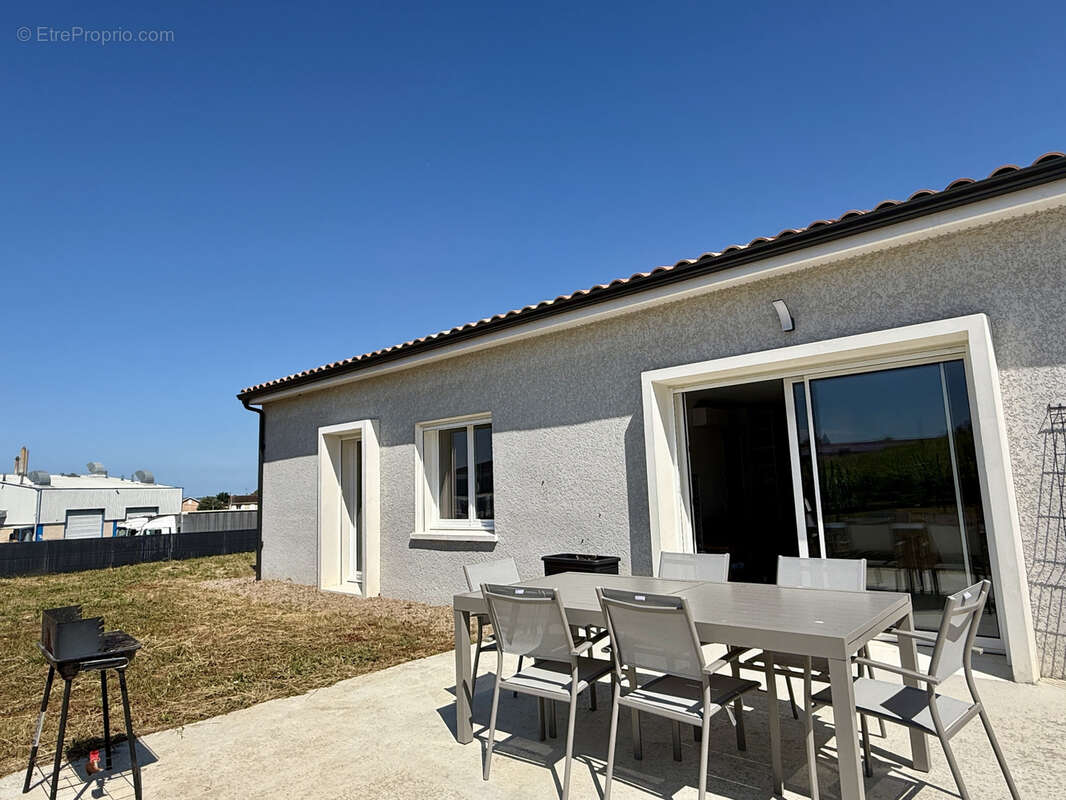Maison à CUNAC