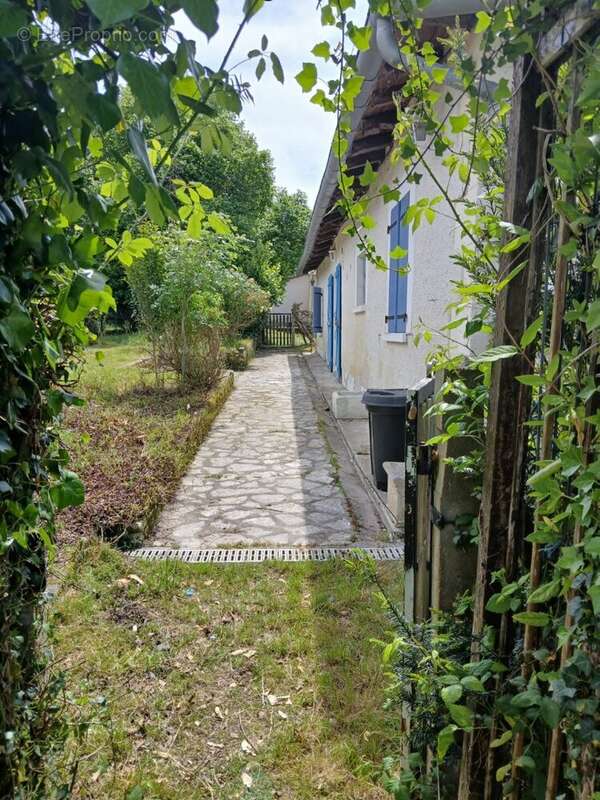 Maison à TOCANE-SAINT-APRE